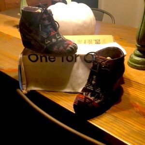 TOM’s DESERT WEDGE